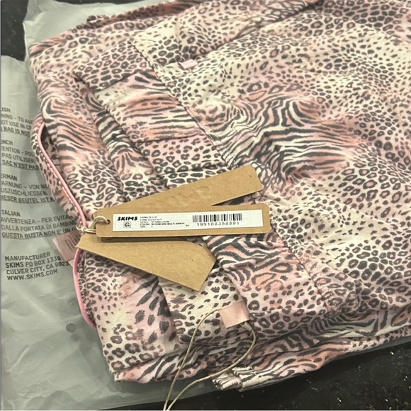 SKIMS NWT Pajama Set - Bloom Mini Animal Print - Picture 6 of 11